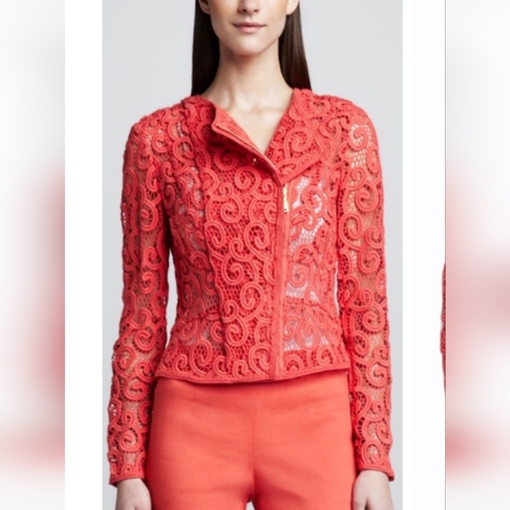 ELIE TAHARI • Thick Apricot Color Lace Jacket, Size 6, Gold Zipper